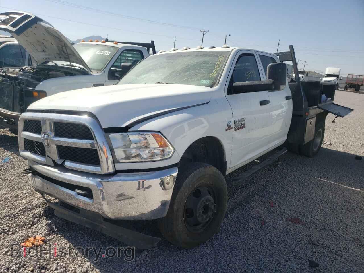 2018 RAM 3500 - VIN: 3C63RRGL5JG360912 - Фото 2