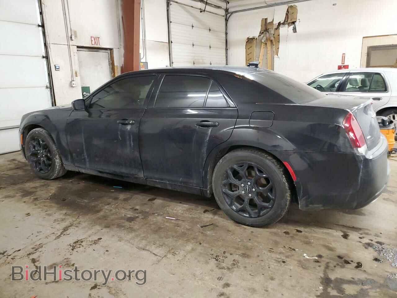 2017 CHRYSLER 300 - VIN: 2C3CCAGG7HH593915 - Photo 2