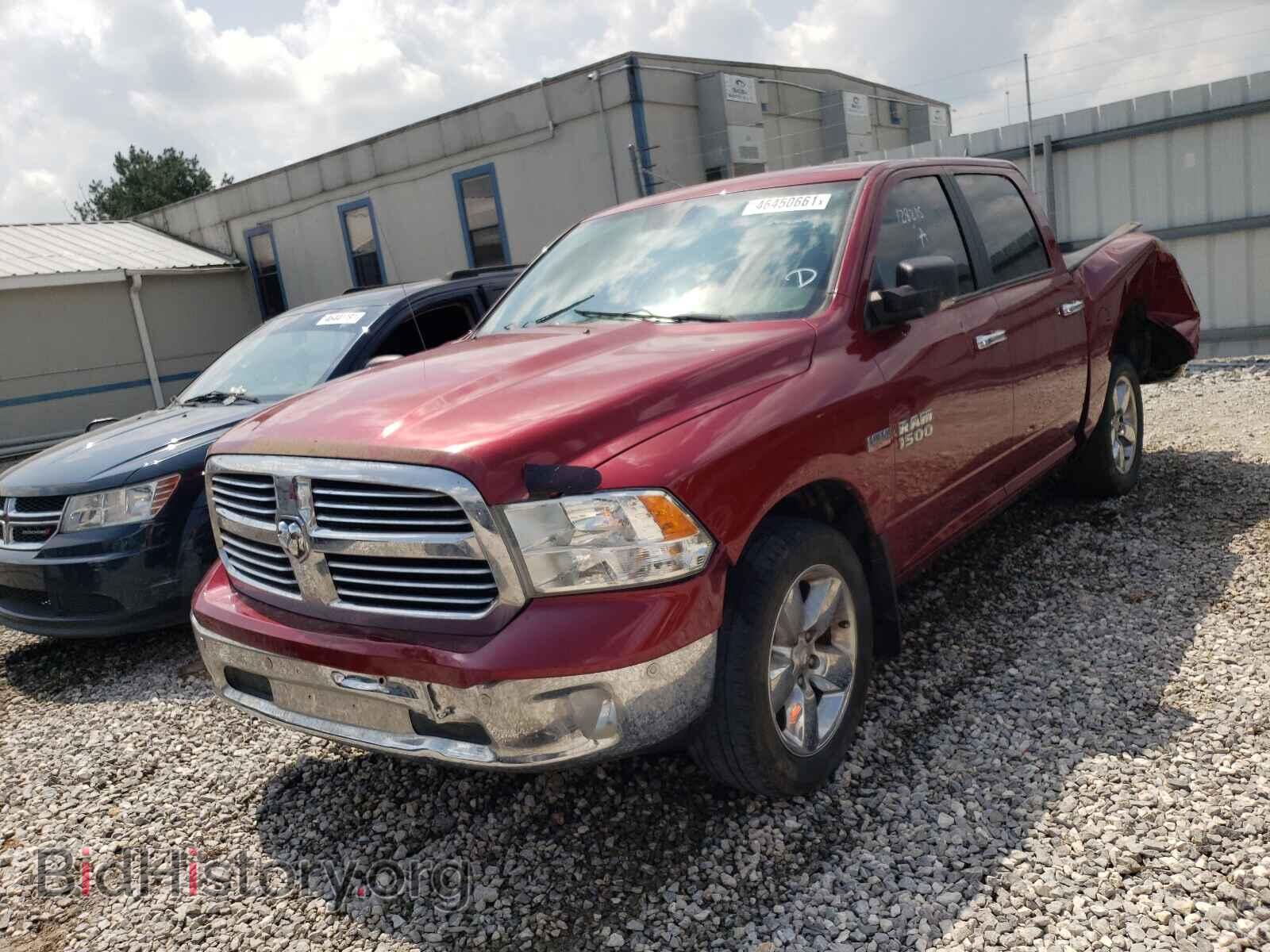 2015 RAM 1500 - VIN: 1C6RR6LT2FS562086 - Photo 2