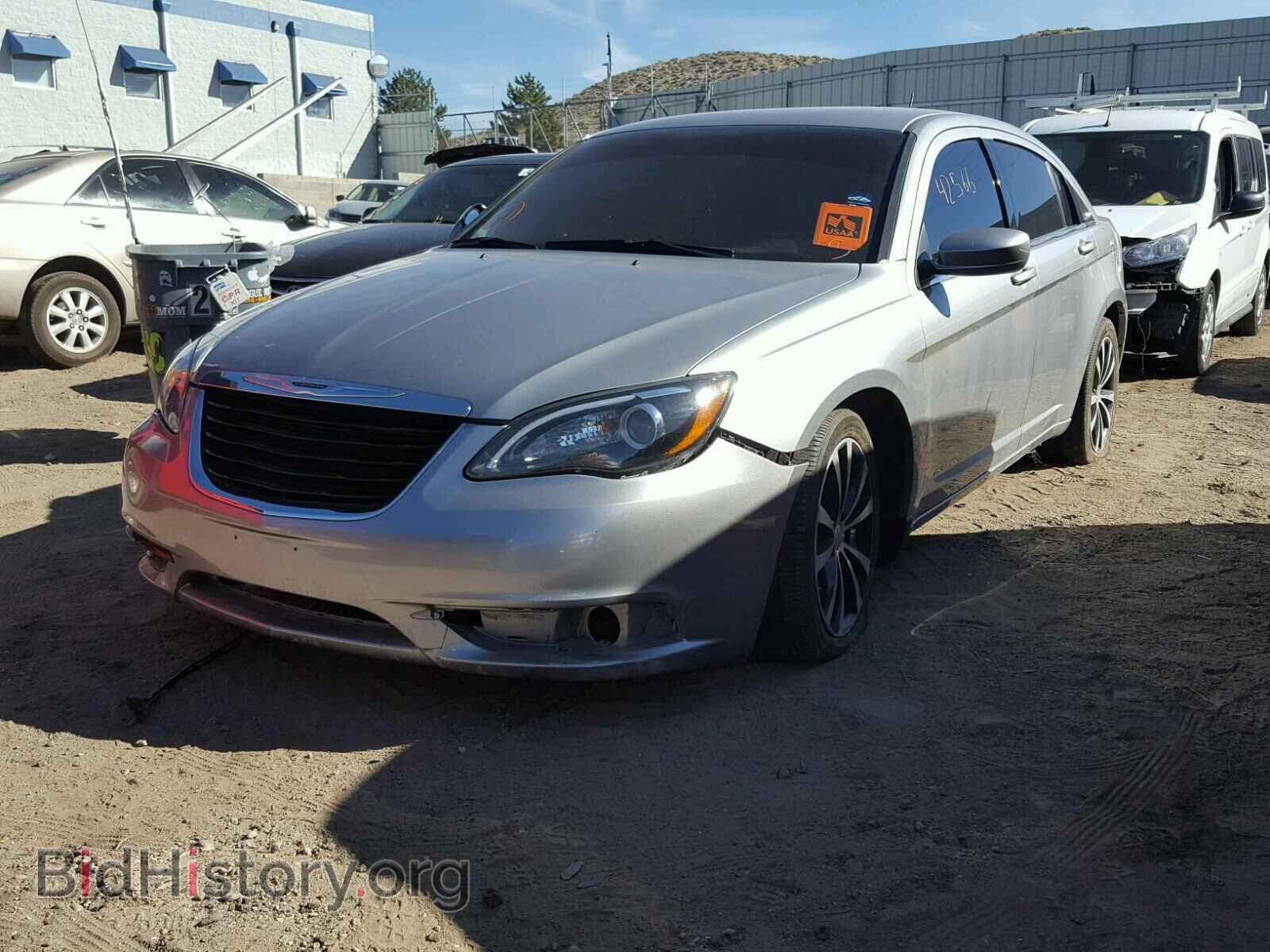 2014 CHRYSLER 200 - VIN: 1C3CCBCG8EN120331 - Фото 2