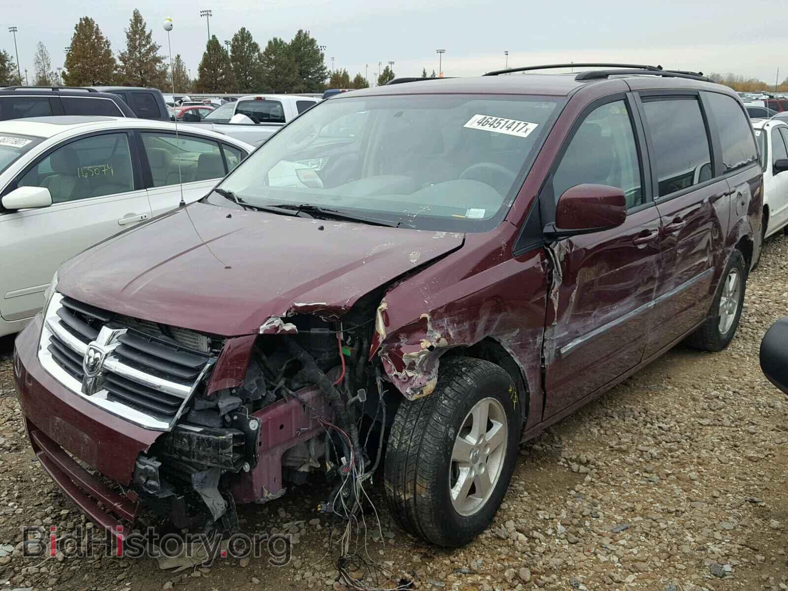 2009 DODGE CARAVAN - VIN: 2D8HN54119R657513 - Фото 2