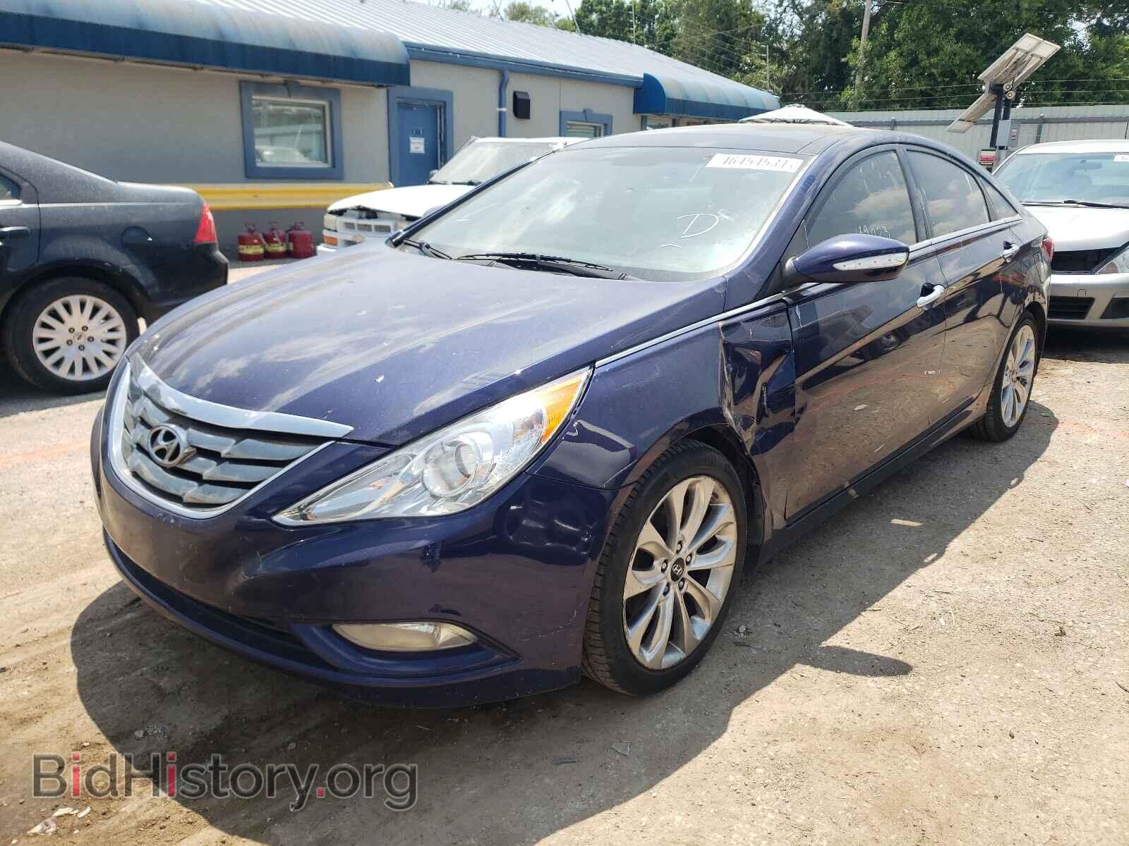 2013 HYUNDAI SONATA - VIN: 5NPEC4ABXDH569838 - Фото 2