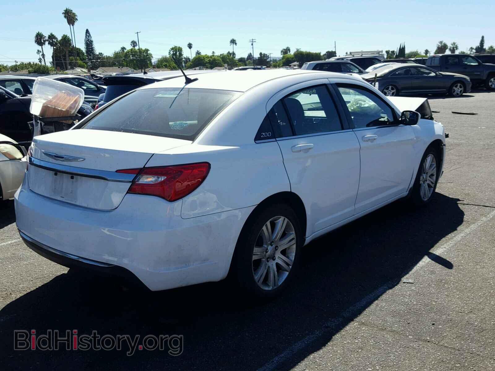 2013 CHRYSLER 200 - VIN: 1C3CCBAB8DN686964 - Photo 4