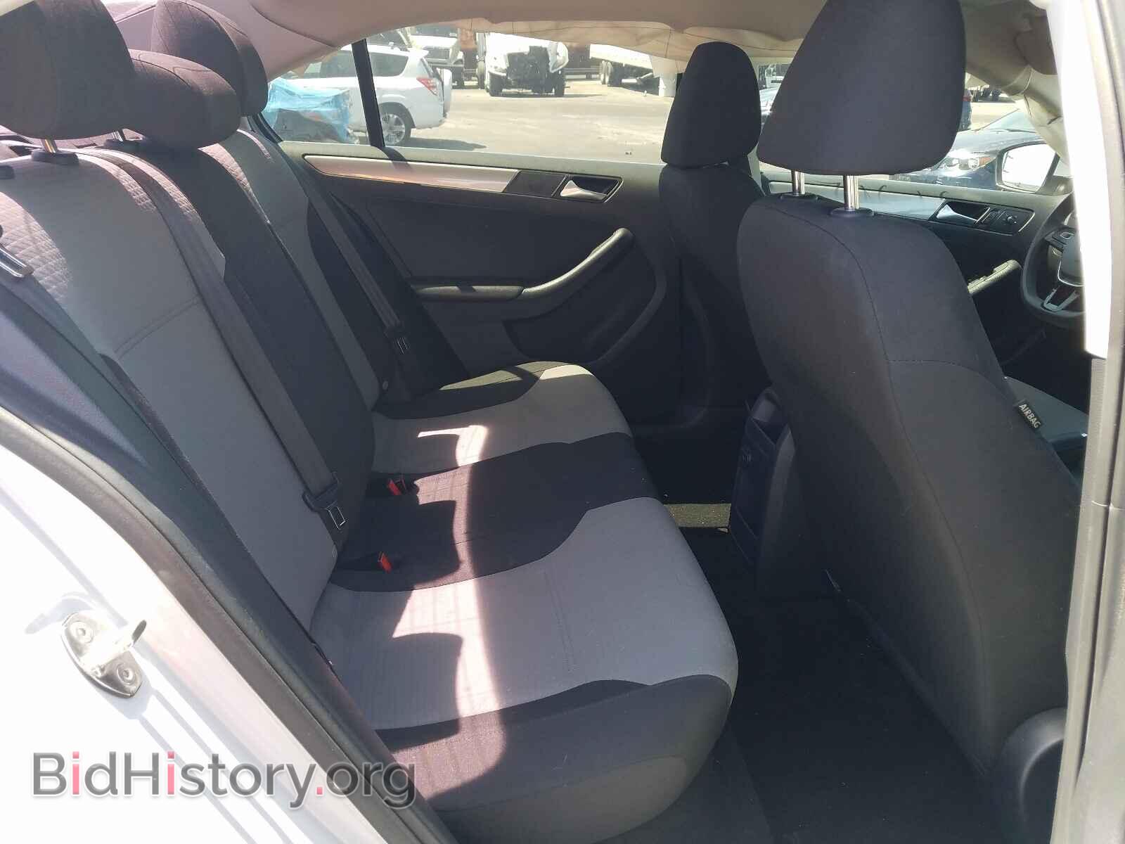 2017 VOLKSWAGEN JETTA - VIN: 3VW2B7AJ0HM255157 - Фото 6