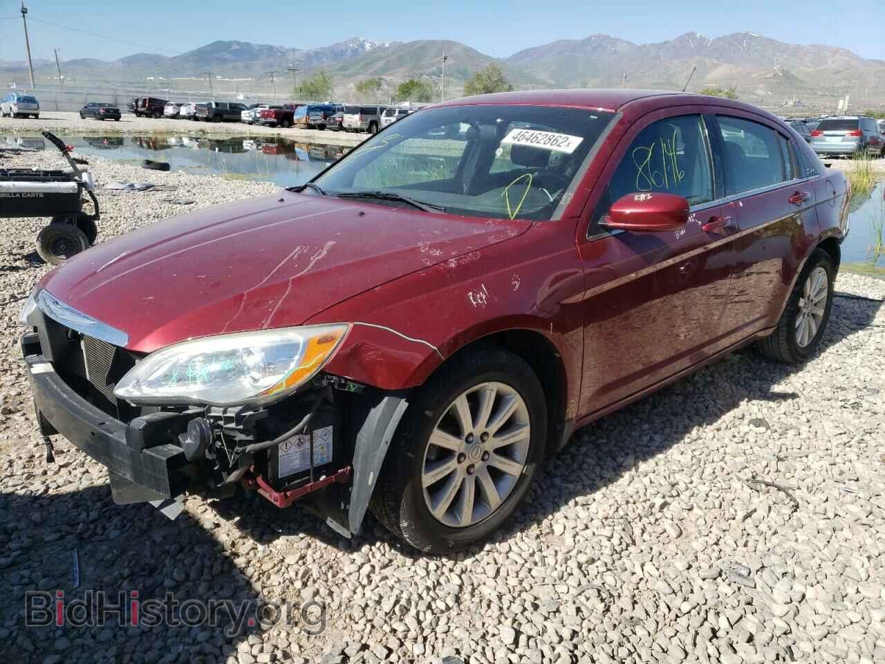 2011 CHRYSLER 200 - VIN: 1C3BC1FB8BN511383 - Фото 2
