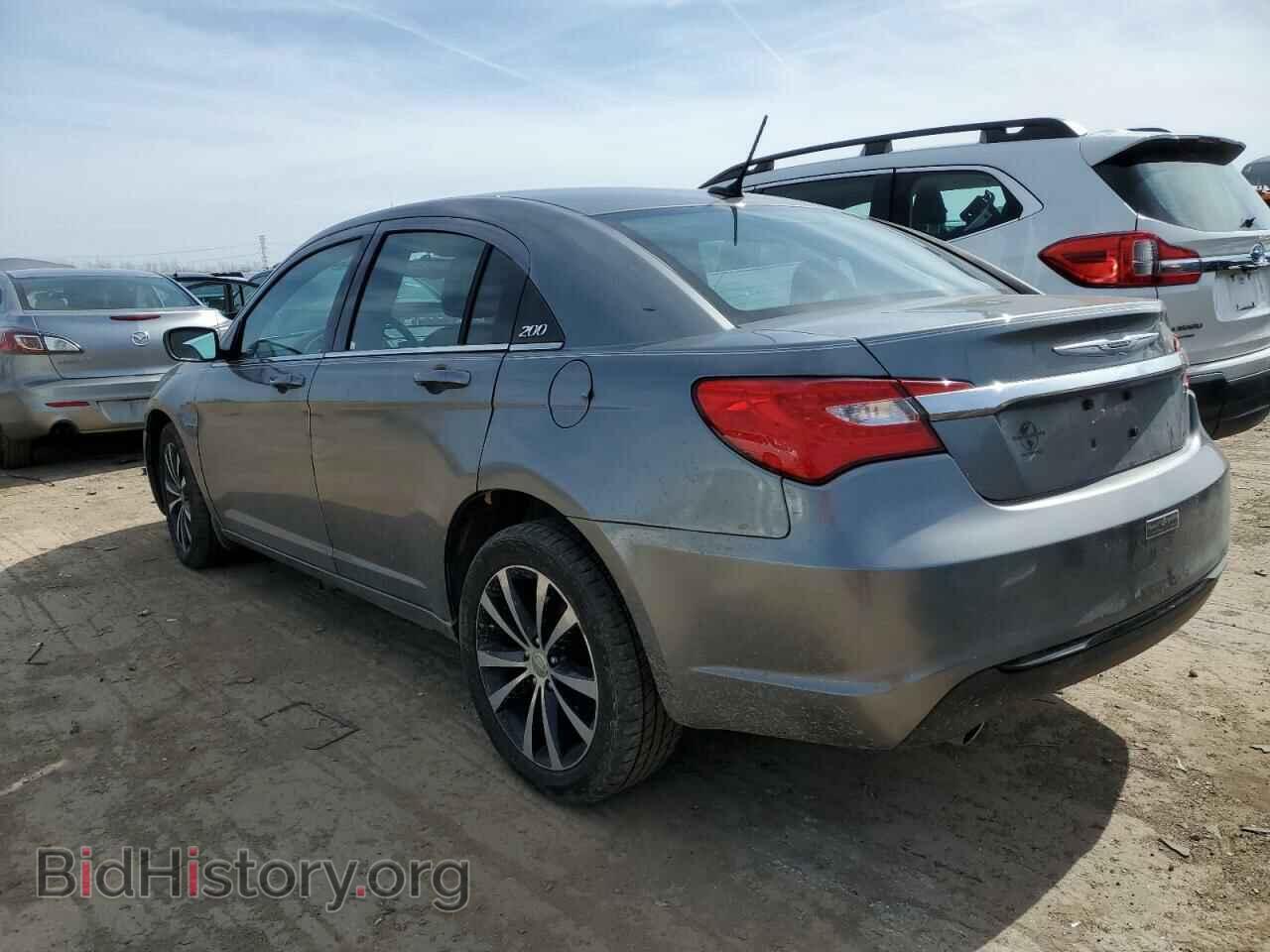 2013 CHRYSLER 200 - VIN: 1C3CCBCG2DN546868 - Фото 2