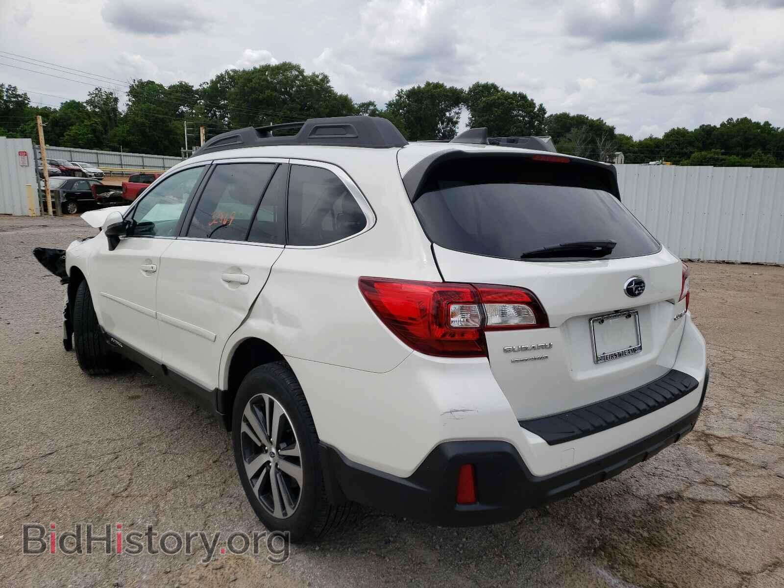 2018 SUBARU OUTBACK - VIN: 4S4BSANC7J3216886 - Фото 3