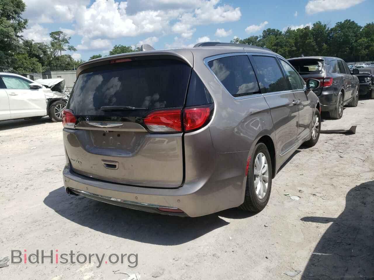 2017 CHRYSLER PACIFICA - VIN: 2C4RC1BG7HR576202 - Photo 4