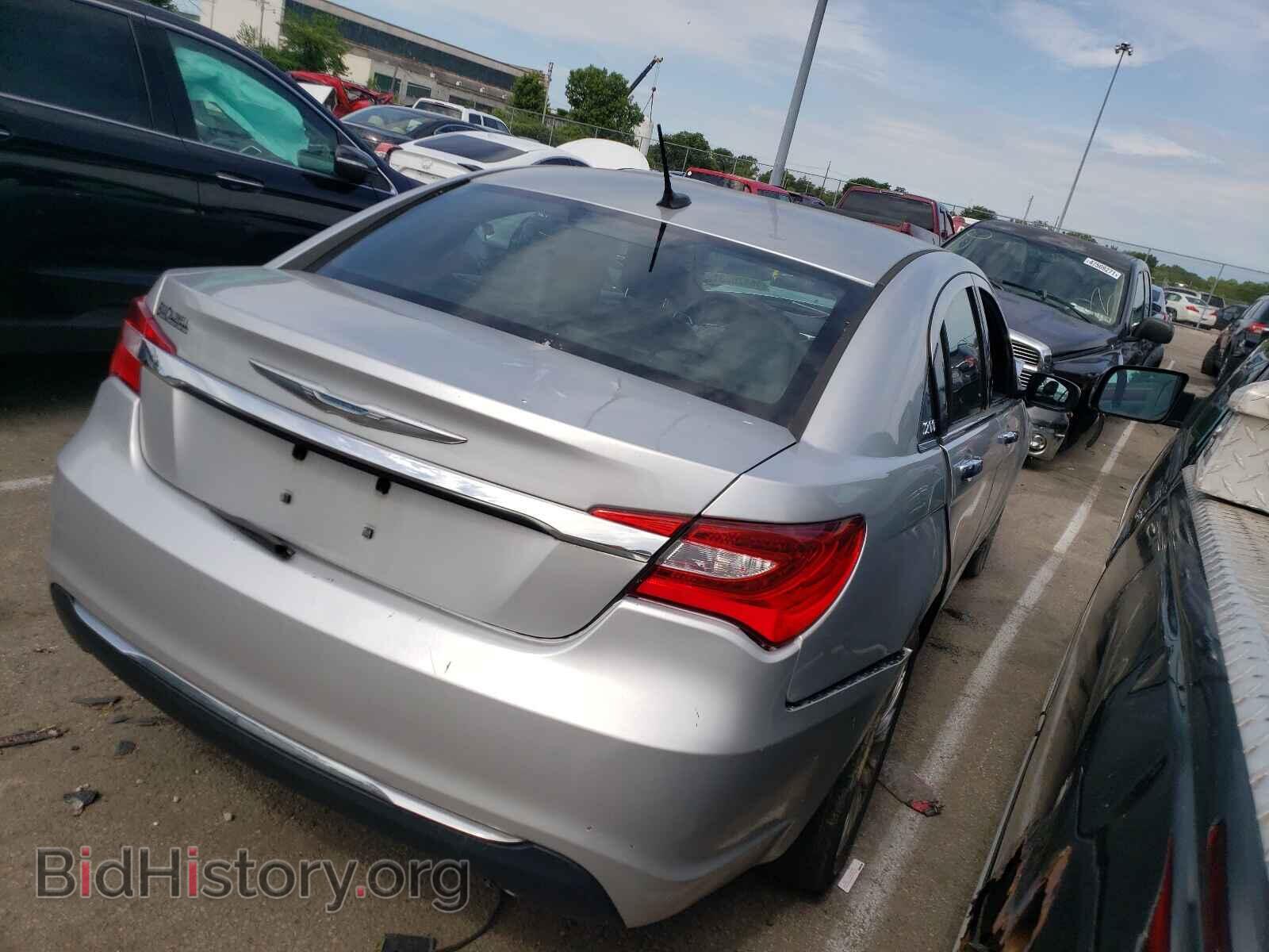 2011 CHRYSLER 200 - VIN: 1C3BC2FG0BN571563 - Фото 4
