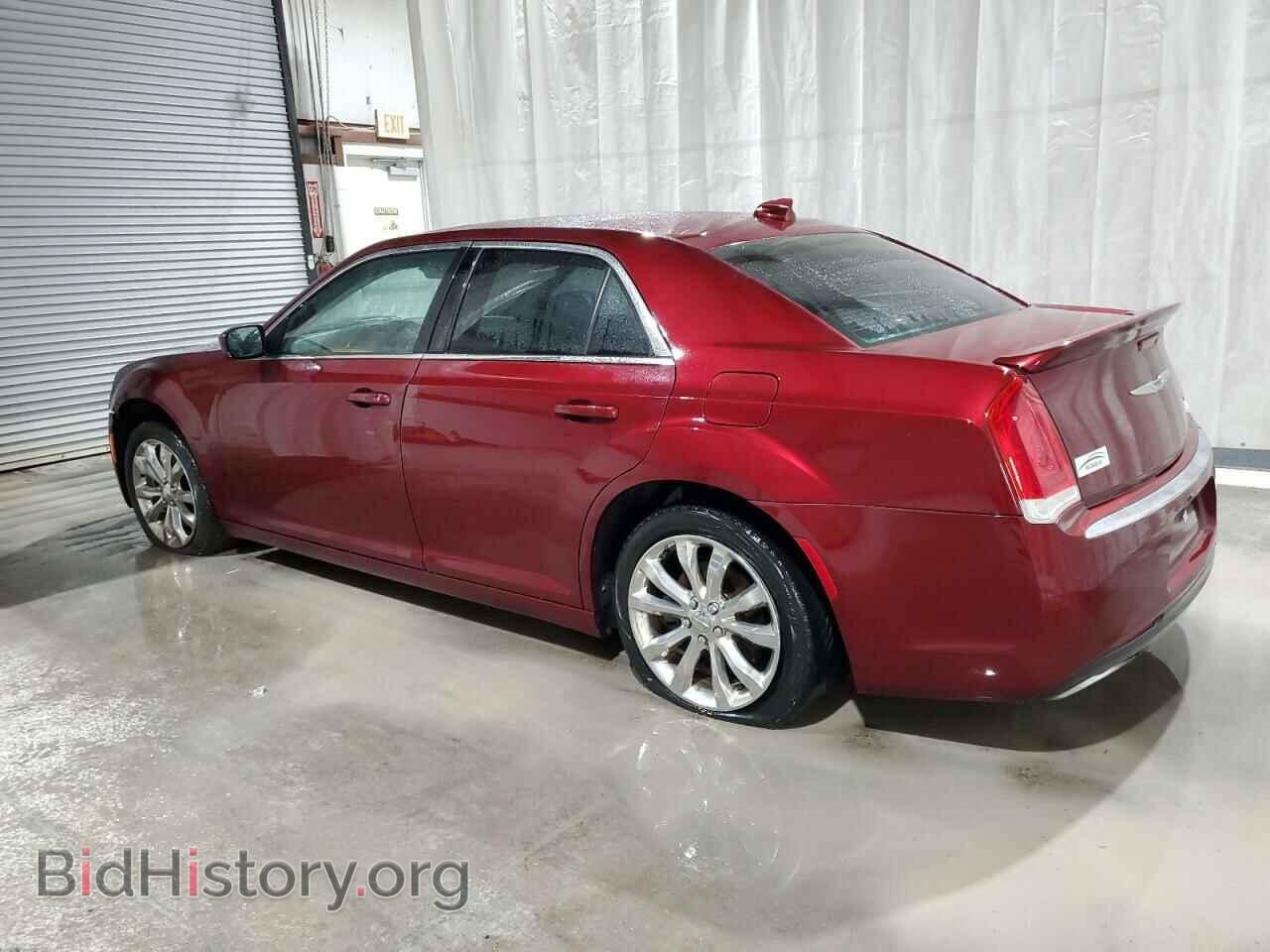 2016 CHRYSLER 300 - VIN: 2C3CCARG9GH230477 - Фото 2