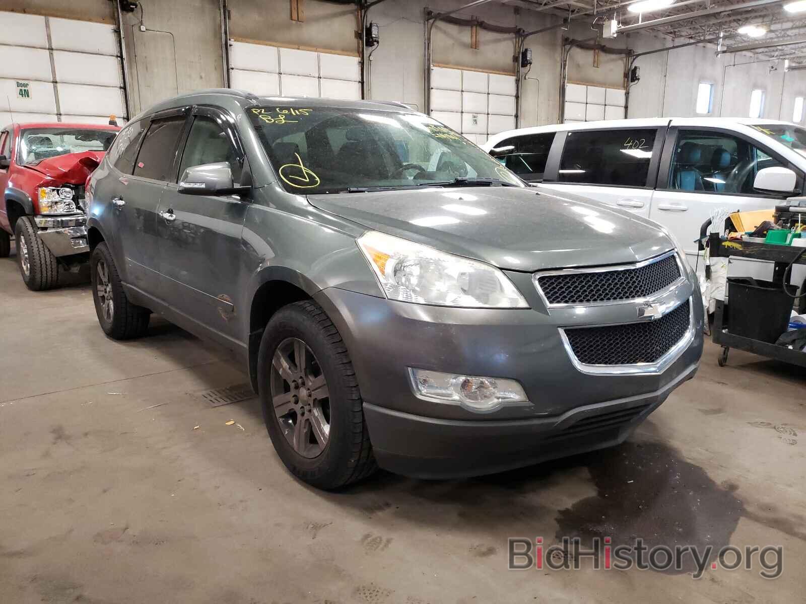 Photo 1GNKVGED4BJ251817 - CHEVROLET TRAVERSE 2011