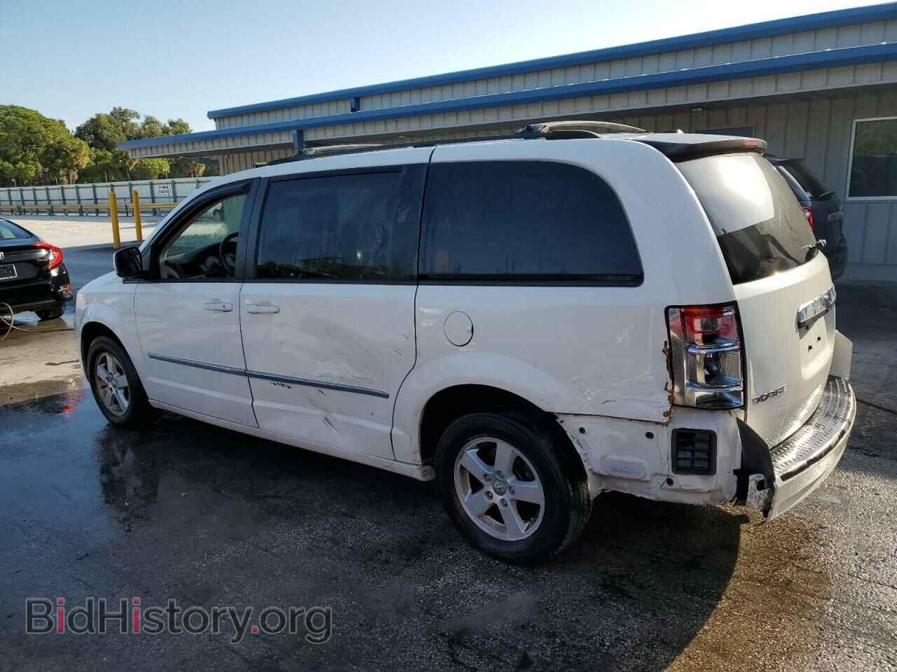 2010 DODGE CARAVAN - VIN: 2D4RN5D19AR369149 - Photo 2