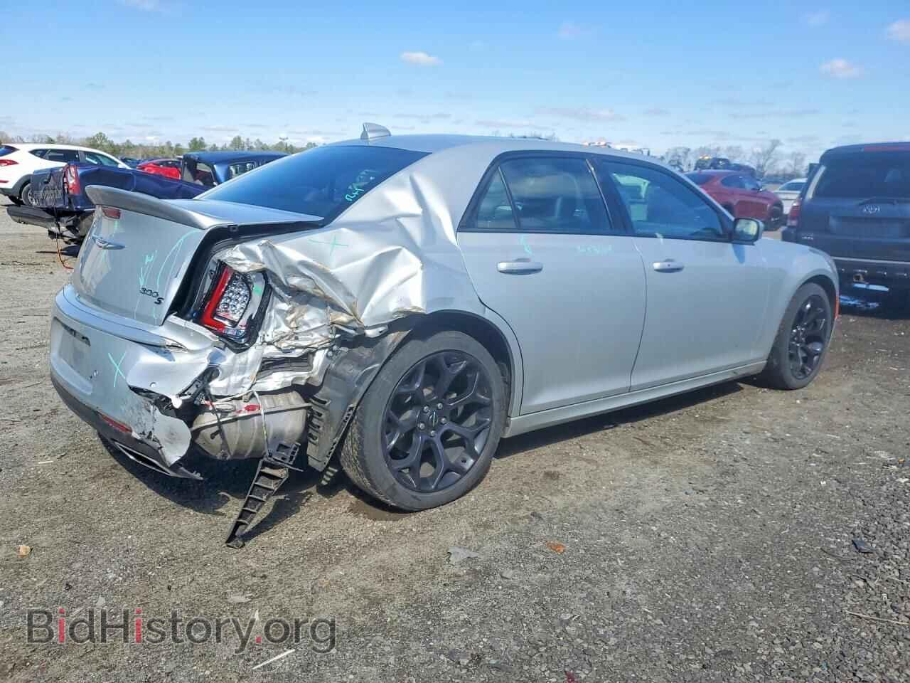 2019 CHRYSLER 300 - VIN: 2C3CCABGXKH654494 - Photo 3