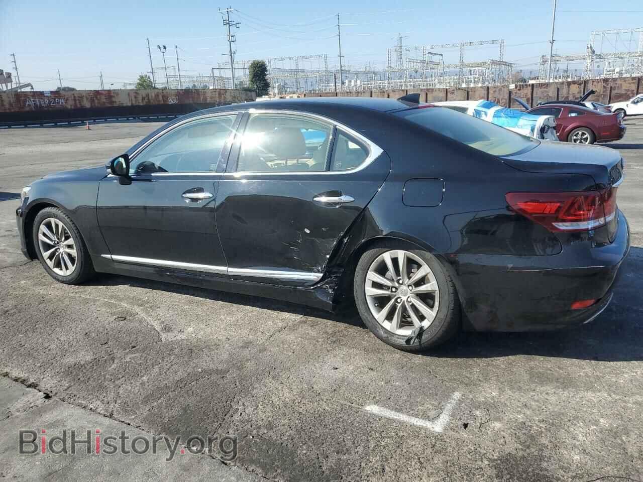2015 LEXUS LS460 - VIN: JTHBL5EF6F5135777 - Photo 2