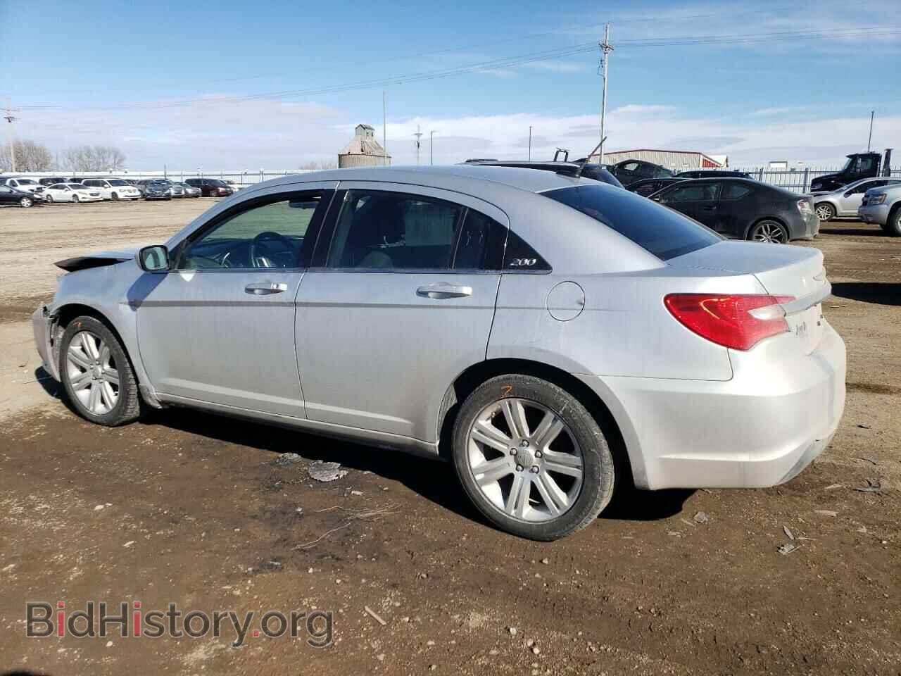 2011 CHRYSLER 200 - VIN: 1C3BC1FB5BN611456 - Фото 2