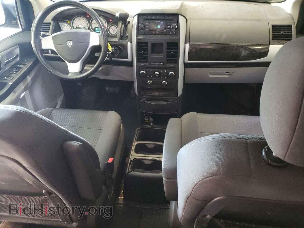 2010 DODGE CARAVAN - VIN: 2D4RN5D10AR143808 - Фото 8