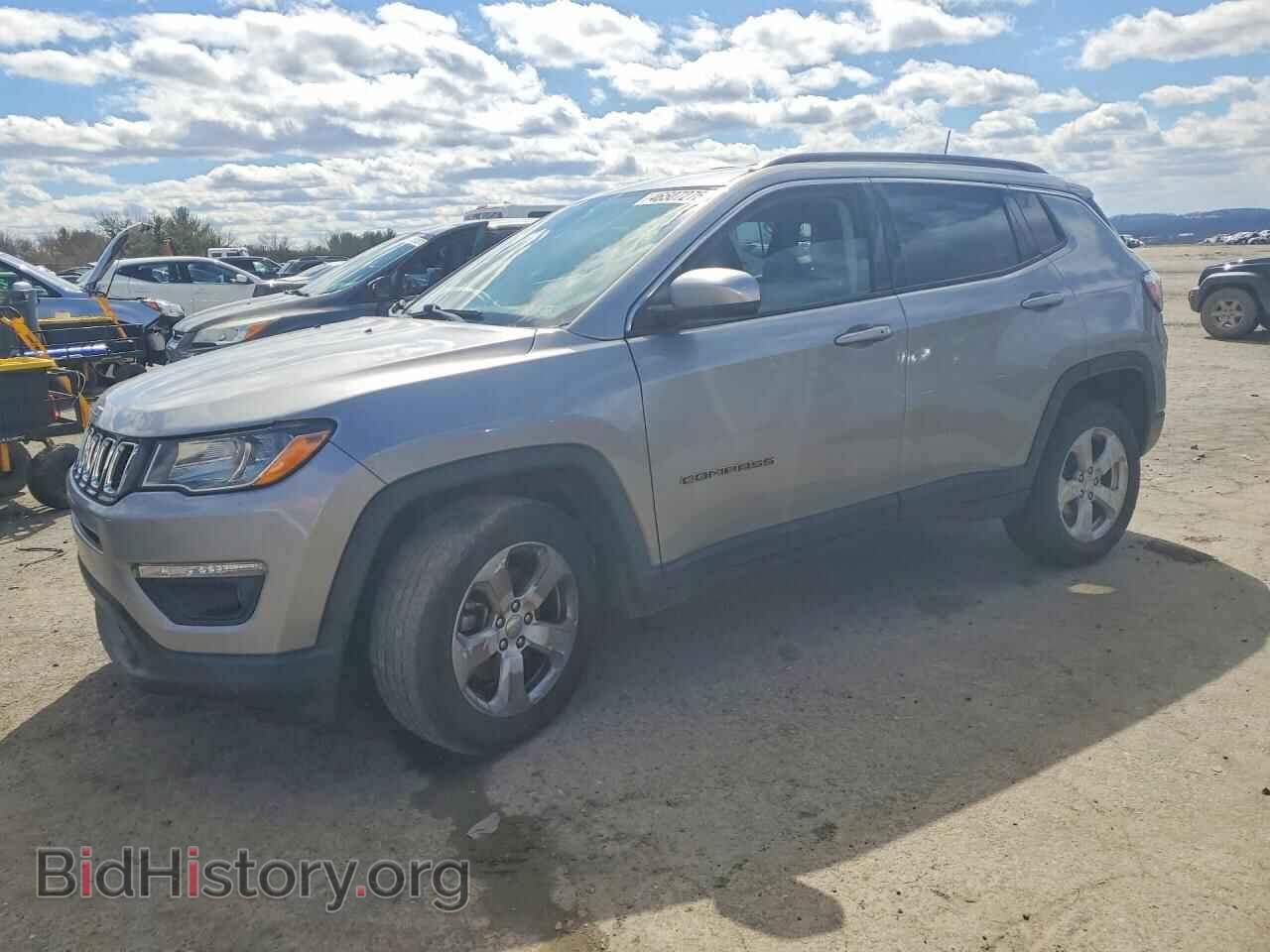 Фотография 3C4NJDBB9KT813609 - JEEP COMPASS 2019
