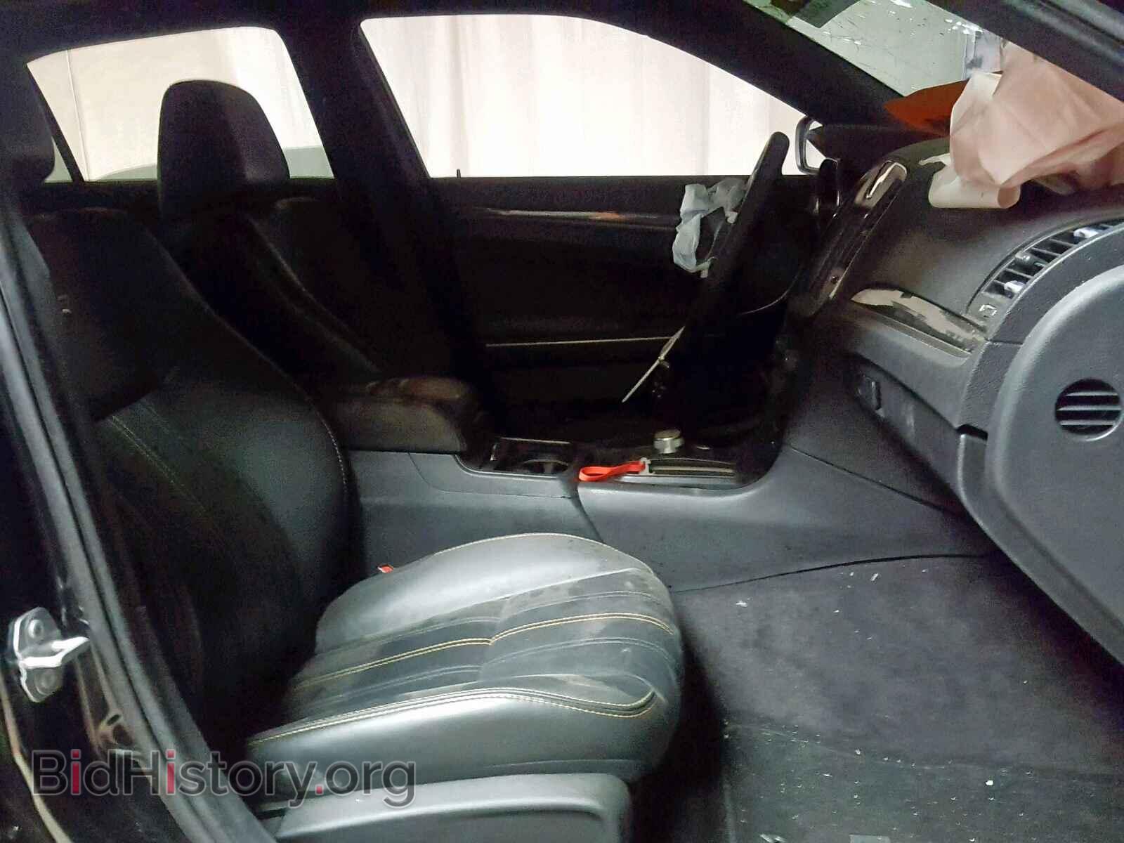 2016 CHRYSLER 300 - VIN: 2C3CCABT7GH269222 - Фото 5