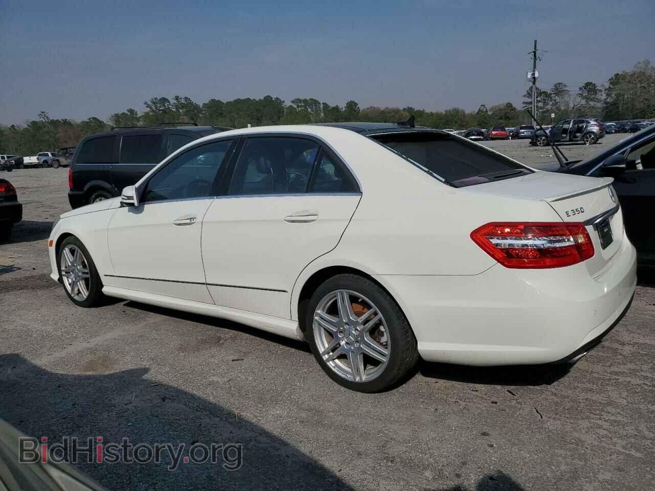 2011 MERCEDES-BENZ E-CLASS - VIN: WDDHF8HB2BA295532 - Фото 2