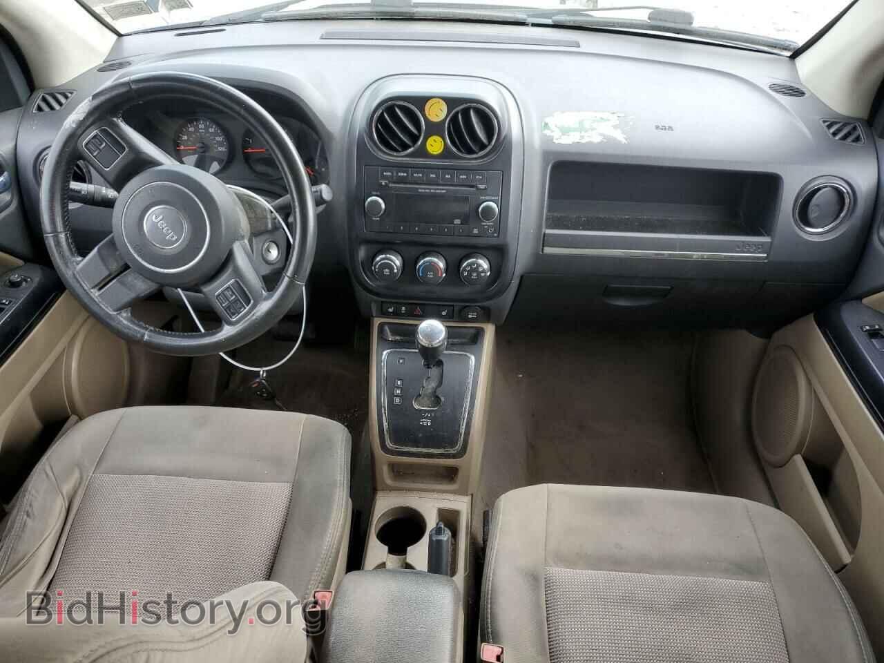 2011 JEEP COMPASS - VIN: 1J4NF1FB5BD216659 - Photo 8