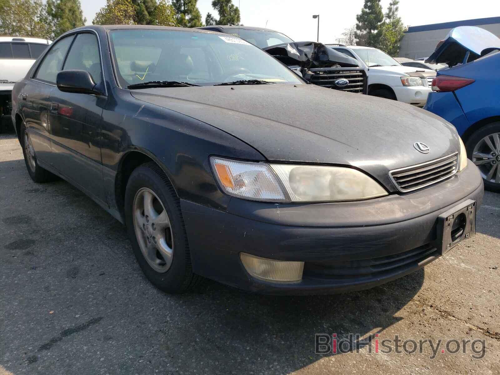 Photo JT8BF22G3V0061667 - LEXUS ES300 1997