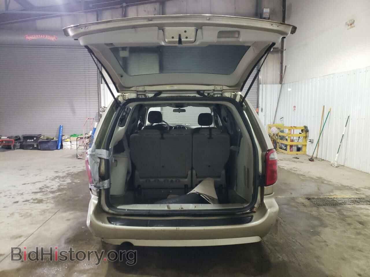 2007 CHRYSLER MINIVAN - VIN: 2A4GP54LX7R315636 - Фото 6
