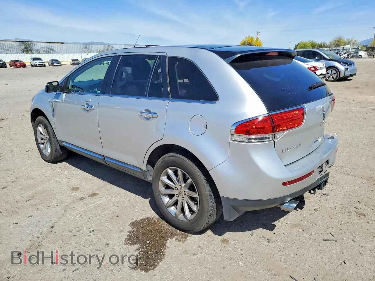 2012 LINCOLN MKX - VIN: 2LMDJ8JK2CBL06830 - Photo 2