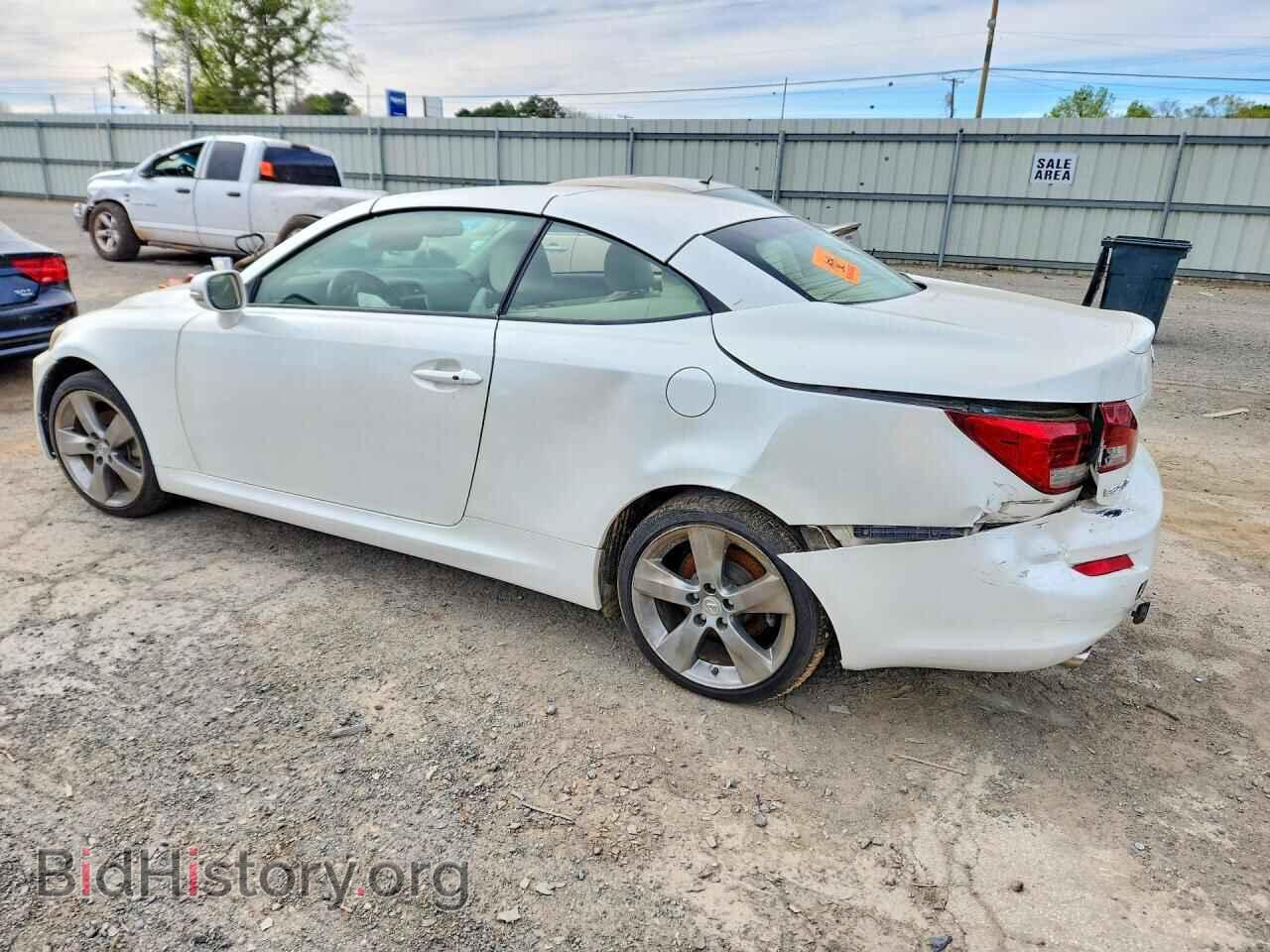 2010 LEXUS IS - VIN: JTHFF2C25A2504548 - Photo 2