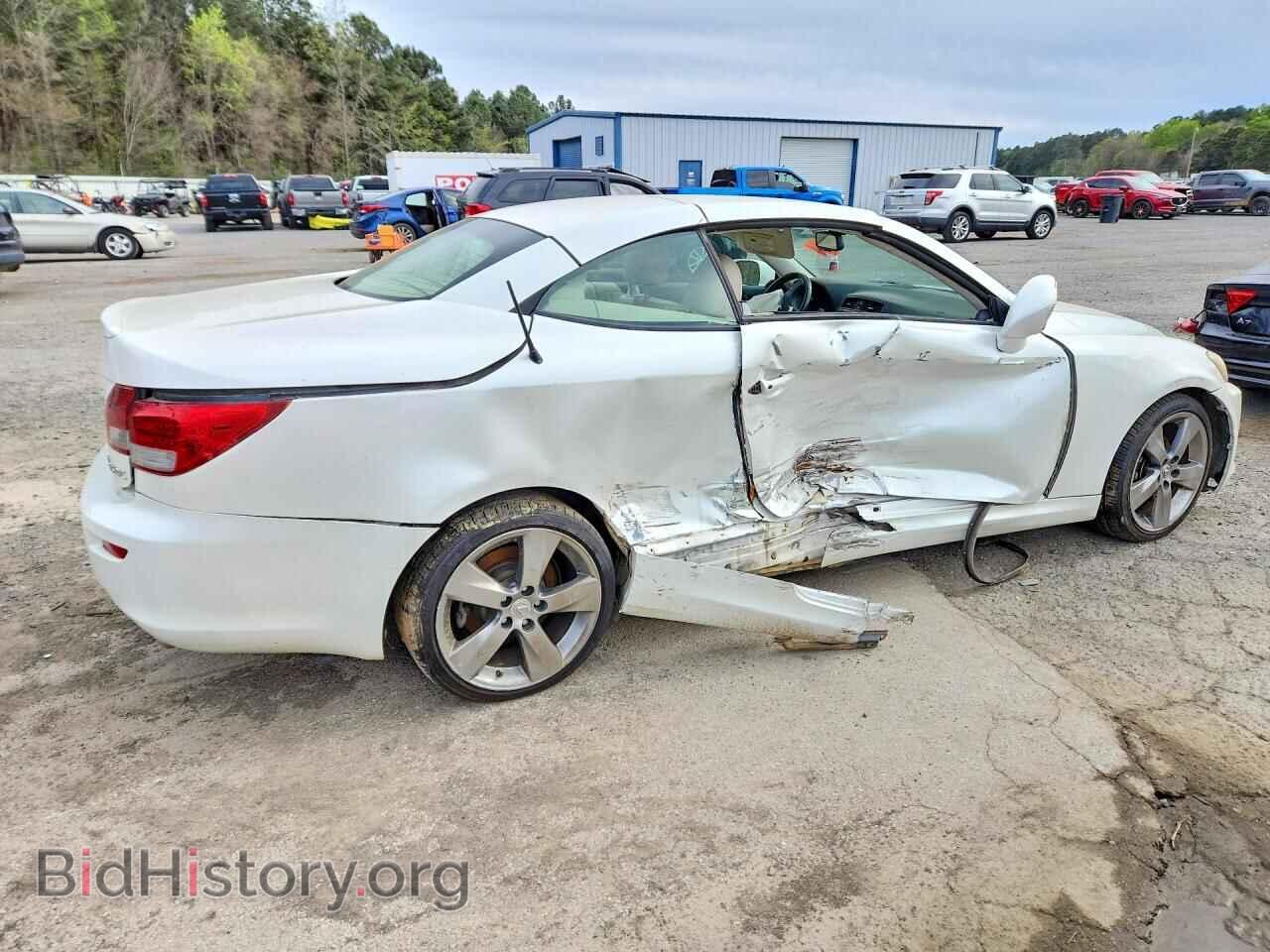 2010 LEXUS IS - VIN: JTHFF2C25A2504548 - Photo 3