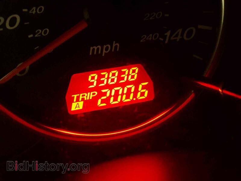 2005 Mazda 6 (VIN 1YVHP84D755M14522) — photo 8 of 10