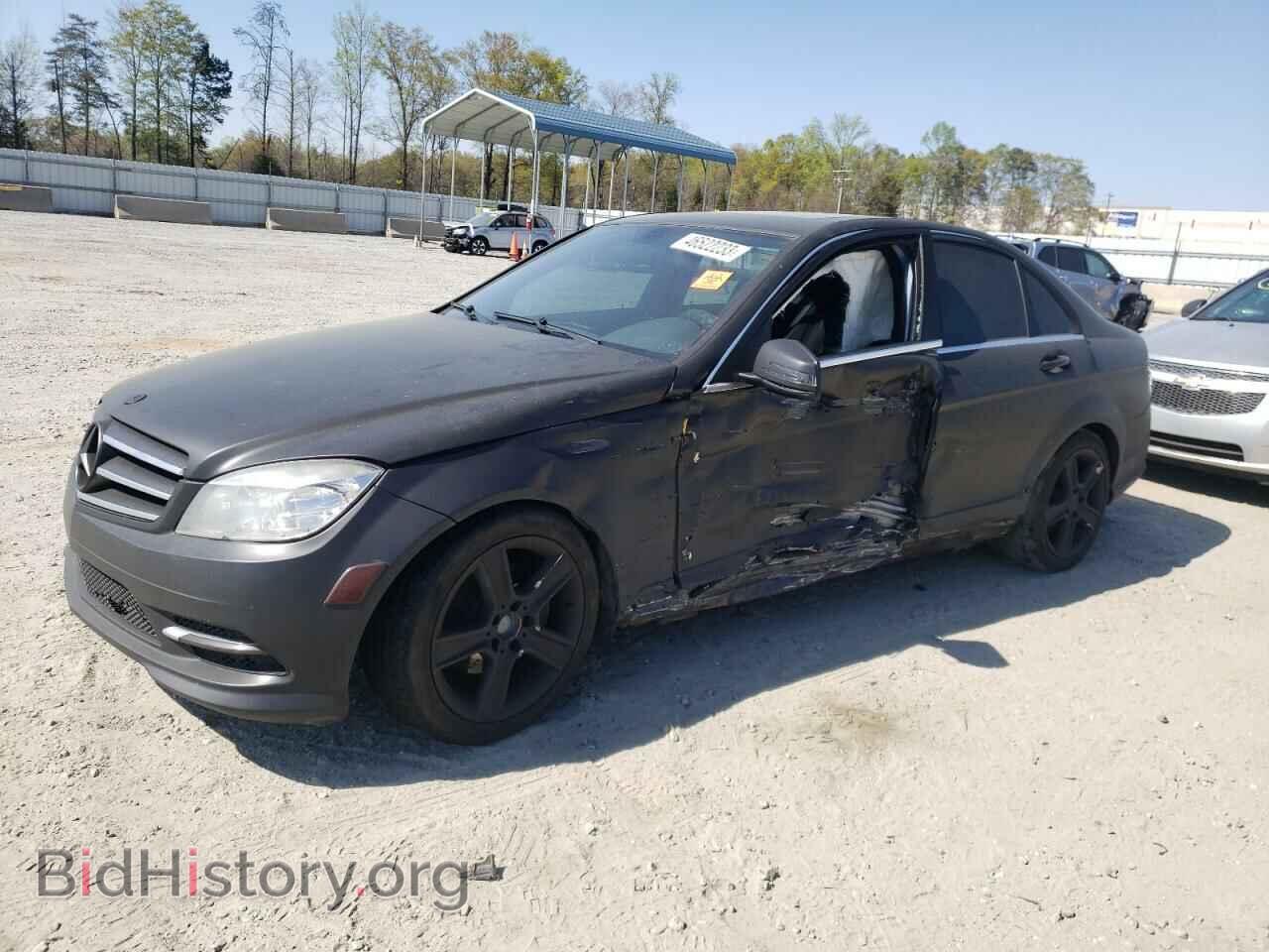 Photo WDDGF5EB7BR157775 - MERCEDES-BENZ C-CLASS 2011