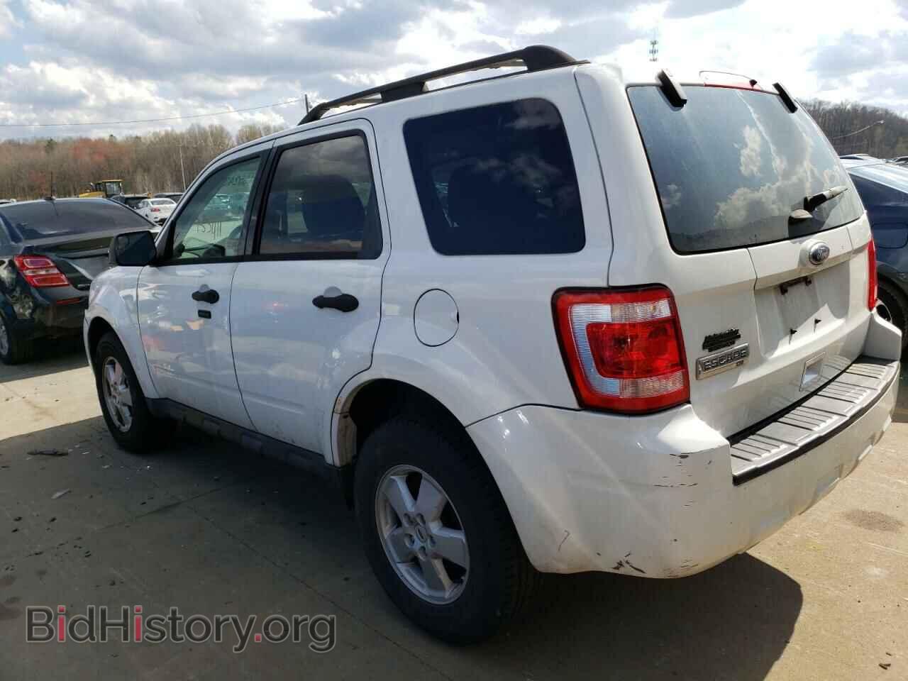 2011 FORD ESCAPE - VIN: 1FMCU0D73BKB36358 - Фото 2