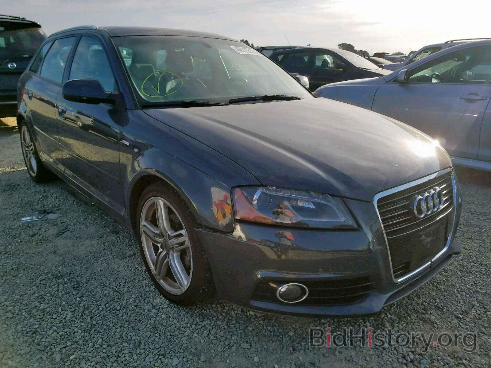 Photo WAUKJAFM4BA138494 - AUDI A3 2011