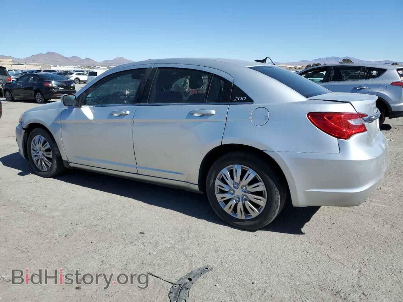 2012 CHRYSLER 200 - VIN: 1C3CCBAB2CN134200 - Photo 2