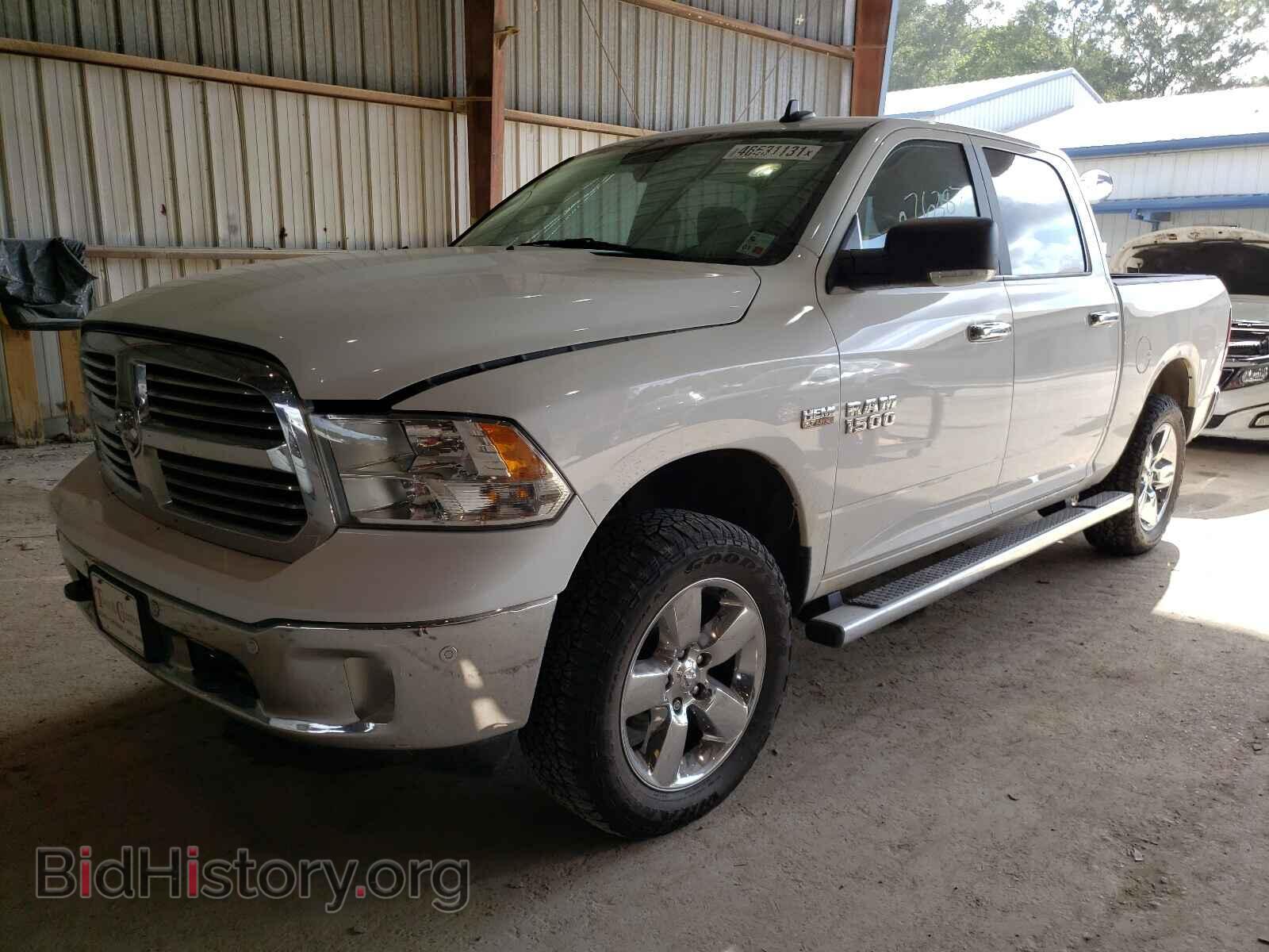 2017 RAM 1500 - VIN: 3C6RR7LTXHG688194 - Фото 2