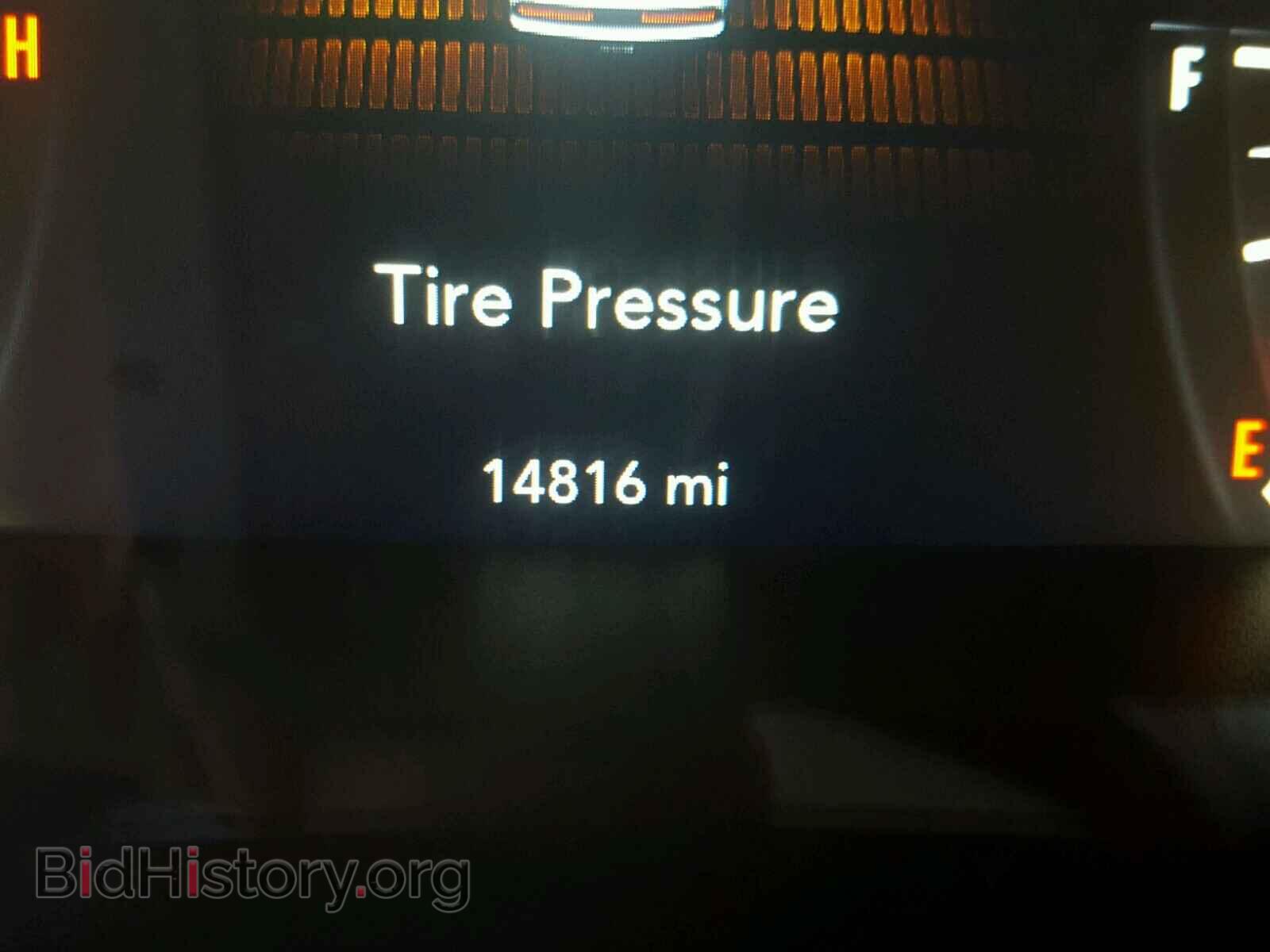 2017 DODGE CHALLENGER - VIN: 2C3CDZAG7HH519074 - Photo 8