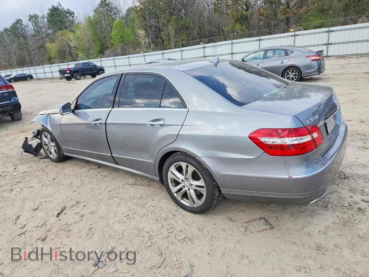 2011 MERCEDES-BENZ E-CLASS - VIN: WDDHF7CB1BA322642 - Фото 2
