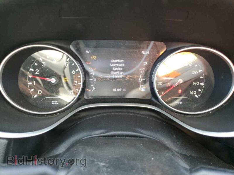2020 Jeep COMPASS (VIN 3C4NJCBB3LT129392) — photo 9 of 16