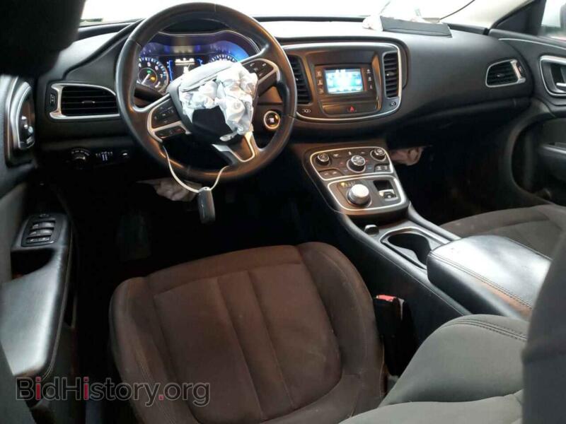 2016 Chrysler 200 (VIN 1C3CCCAB3GN155410) — фото 8 из 15