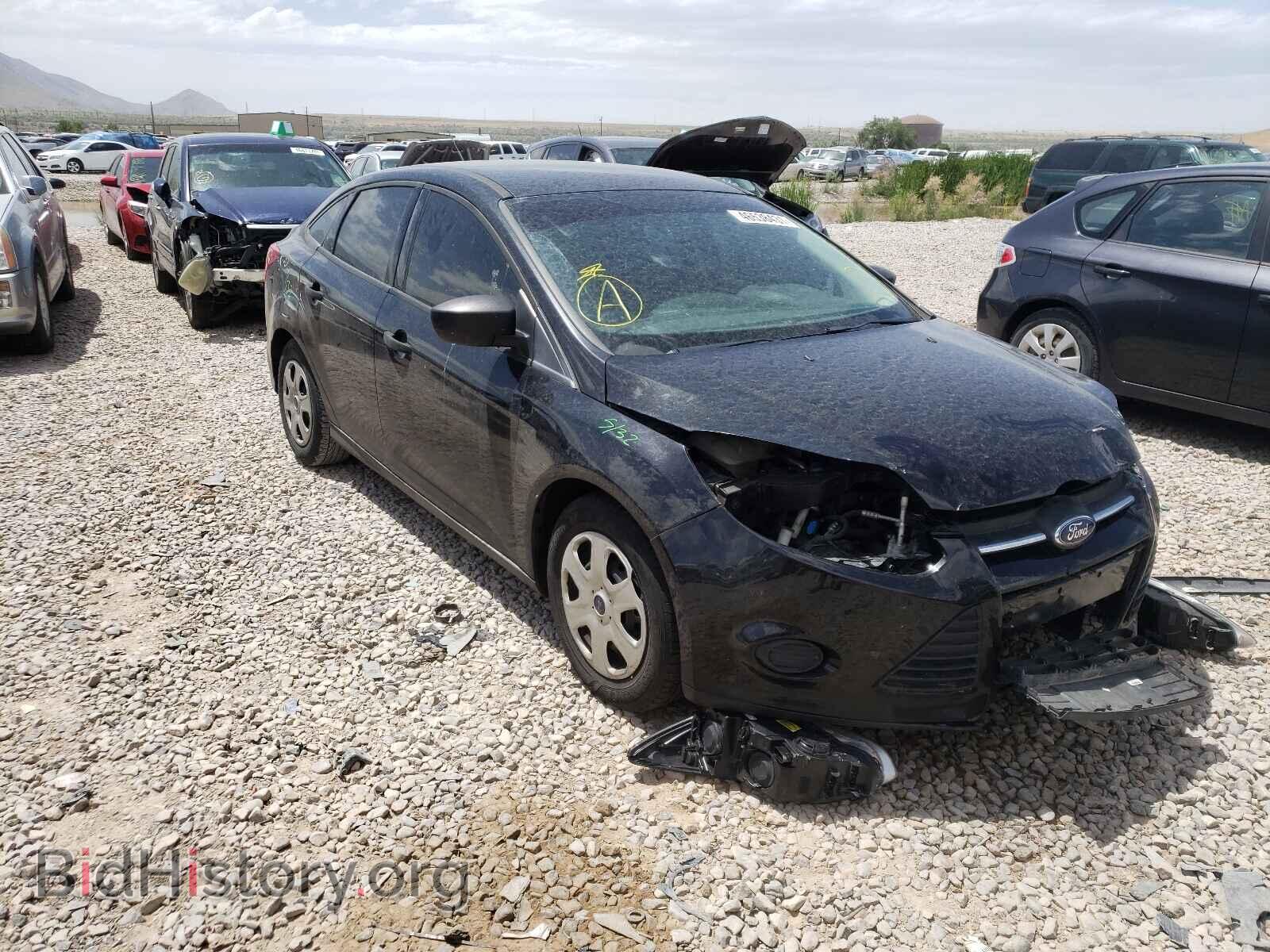 Photo 1FAHP3E26CL175064 - FORD FOCUS 2012