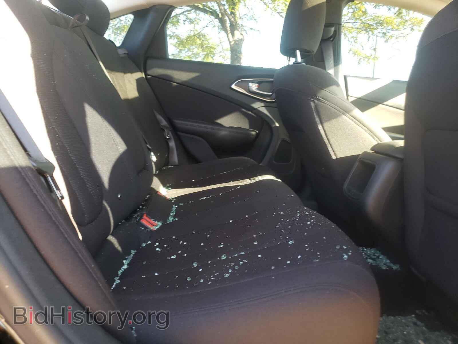 2016 CHRYSLER 200 - VIN: 1C3CCCAB2GN128988 - Фото 6