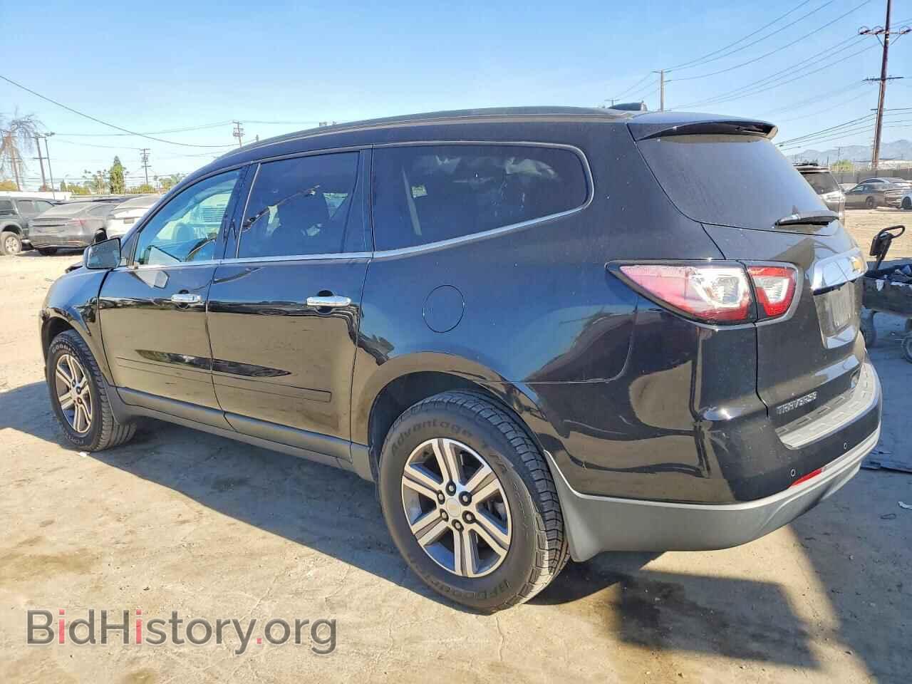 2017 CHEVROLET TRAVERSE - VIN: 1GNKRHKD7HJ220441 - Фото 2