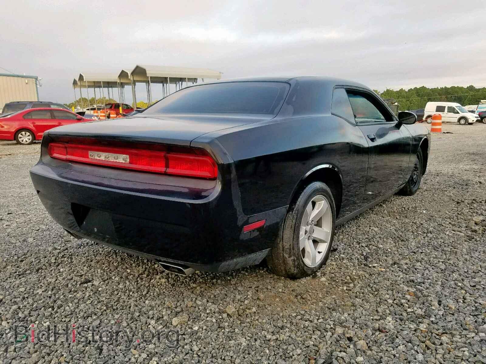 2014 DODGE CHALLENGER - VIN: 2C3CDYAG5EH285944 - Фото 4
