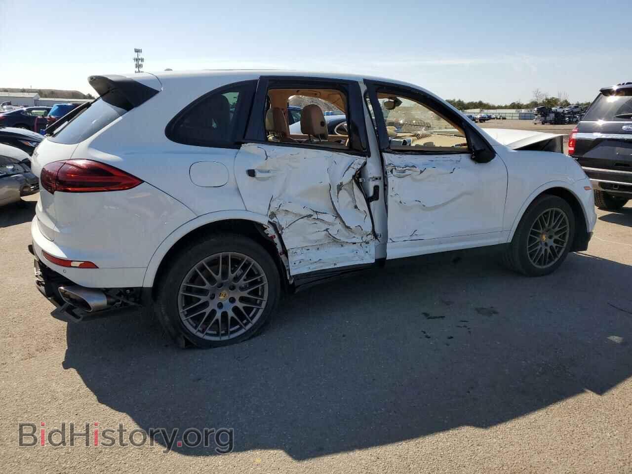 2017 PORSCHE CAYENNE - VIN: WP1AA2A26HKA89052 - Фото 3