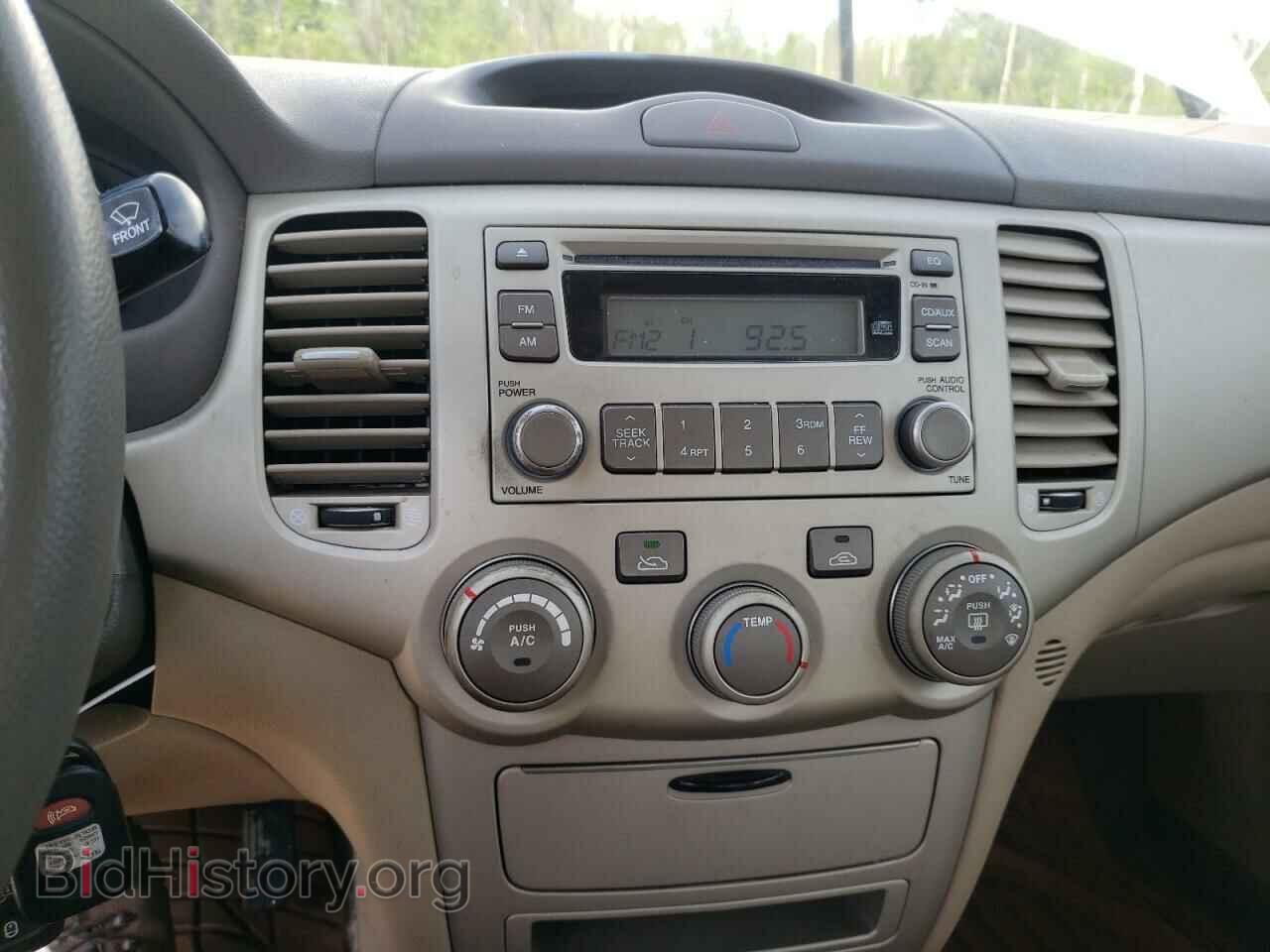2008 KIA OPTIMA - VIN: KNAGE123785256144 - Фото 9