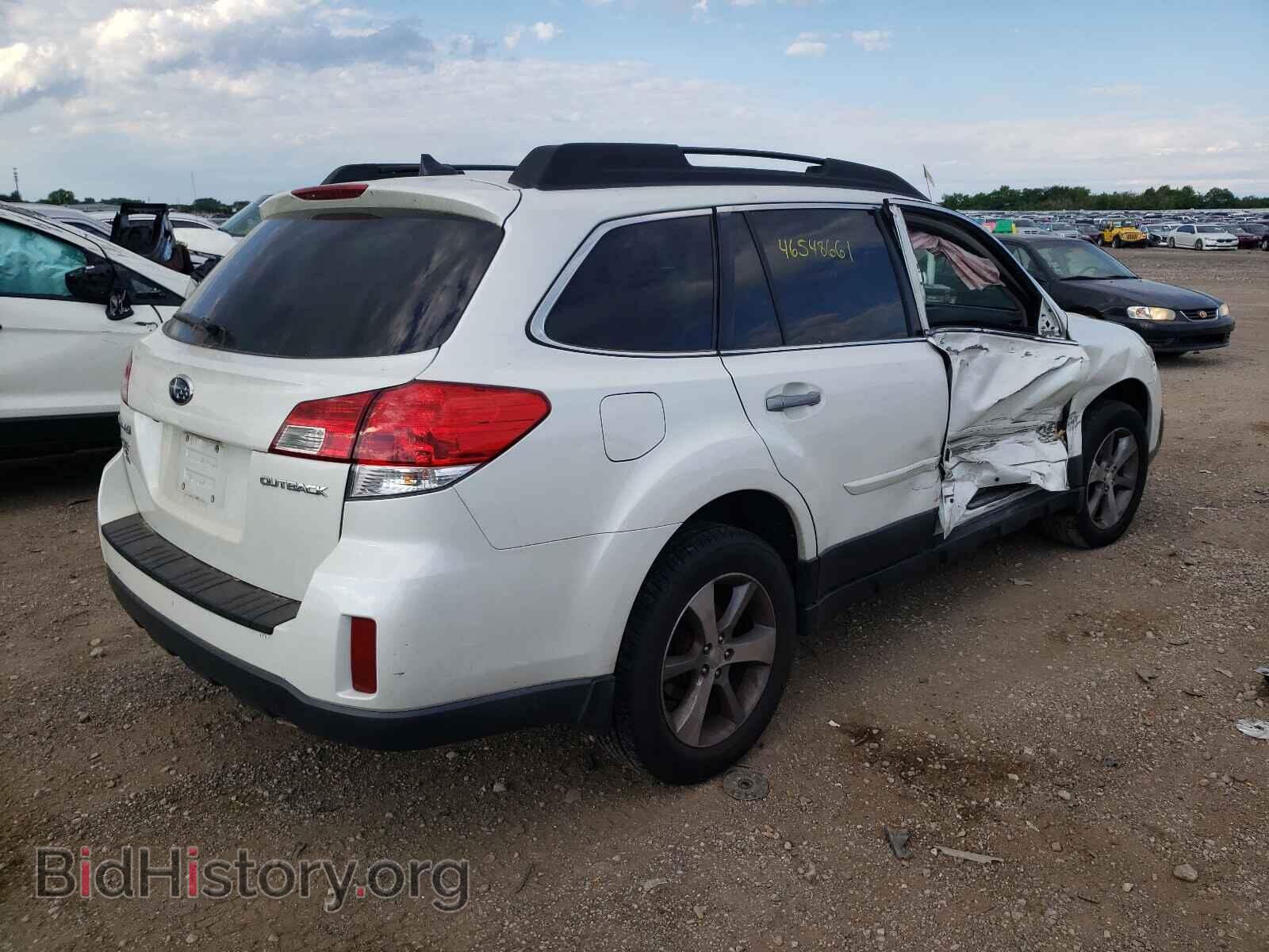 2014 SUBARU OUTBACK - VIN: 4S4BRCPC2E3232343 - Фото 4
