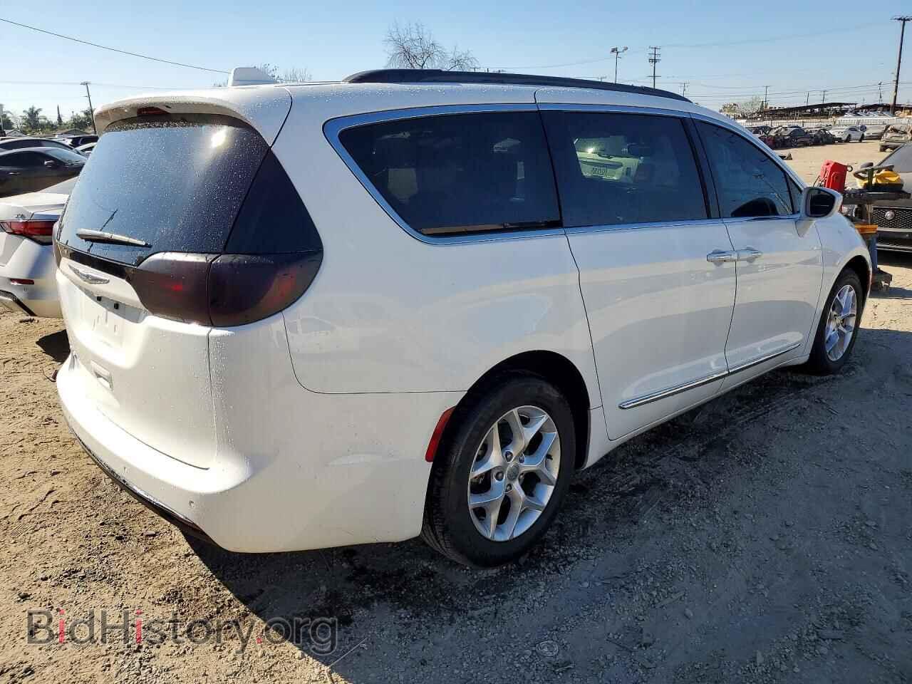 2017 CHRYSLER PACIFICA - VIN: 2C4RC1BG8HR809763 - Фото 3