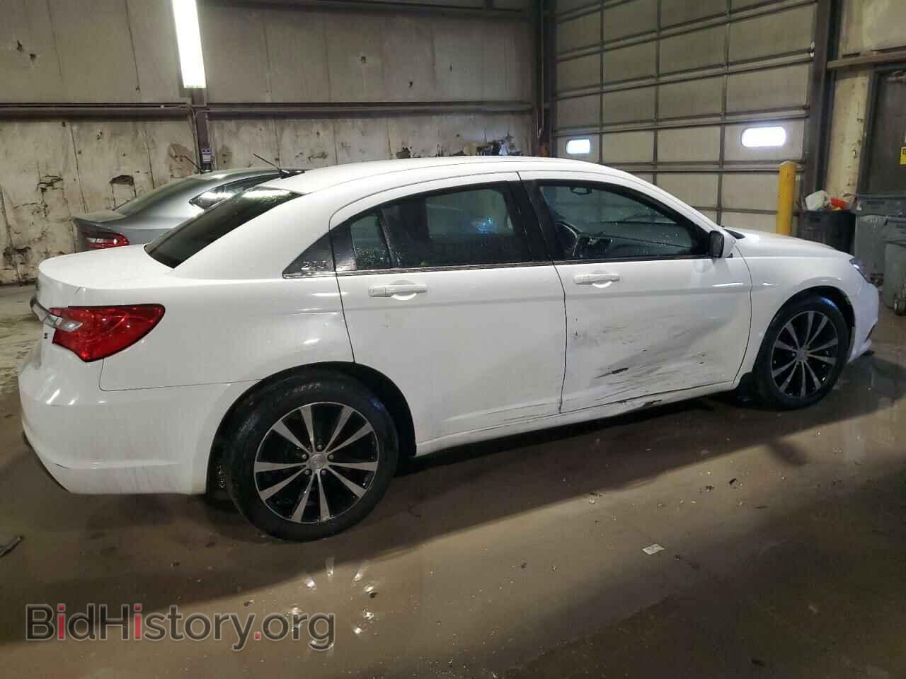 2011 CHRYSLER 200 - VIN: 1C3BC8FG8BN596875 - Фото 3