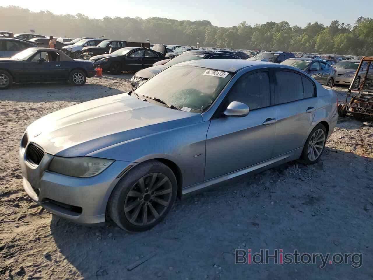 Photo WBAPH7G54BNM56815 - BMW 3 SERIES 2011