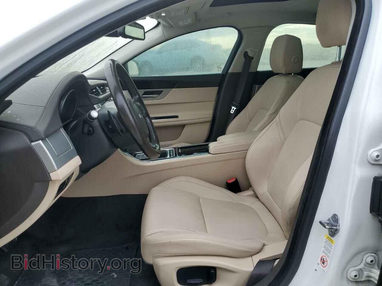 2017 JAGUAR XF - VIN: SAJBD4BV8HCY43274 - Фото 7